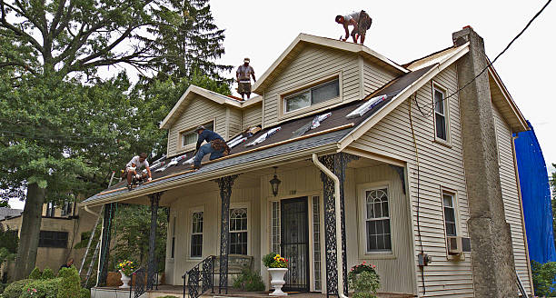 Quick and Trustworthy Emergency Roof Repair Services in Charles City, IA